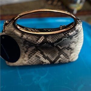 Elegant Snakeskin Pattern Handbag